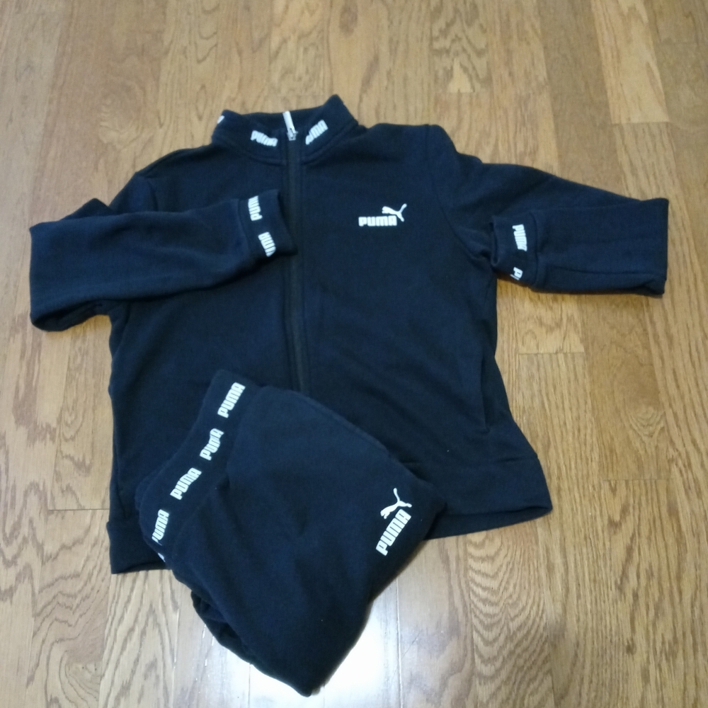 Women Puma sweat suit❤